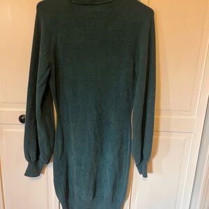 Chic Long Sleeve Green Dress
